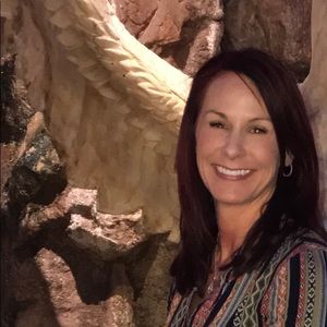 Meet your Posher, Angie